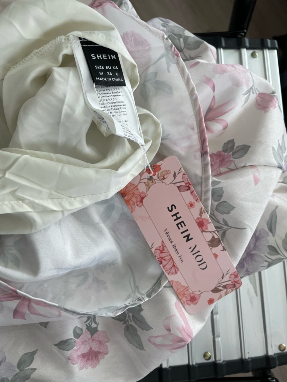 💛 Floral Tie-Shoulder Ruched Mini Dress - White/Pink - Picture 10 of 10